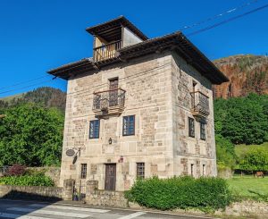 Casona neoclásica (Renedo)