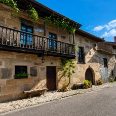 Hilera junto al Palacio Rubín de Celis (Renedo)