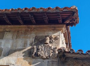 Hilera junto al Palacio Rubín de Celis (Renedo)