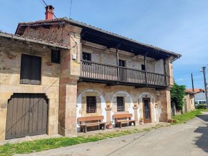 Casa blasonada barrio El Dureo (Sopeña)