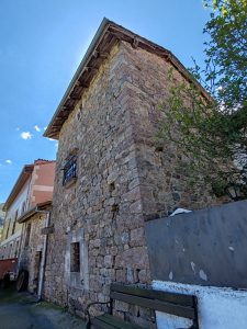 Hilera con torre medieval (Terán)