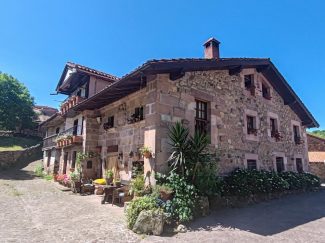 Casona de La Nozalea (Carmona)