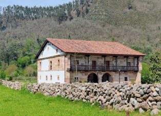 La Casona (Sopeña)