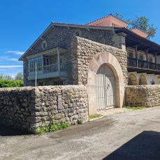 Casona del Peregrino (Terán)