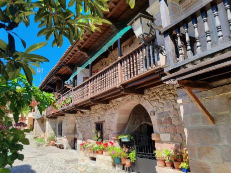 Hilera de casonas de la Joya (Carmona)