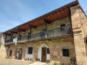 Casona de los Caviedes (Sopeña)
