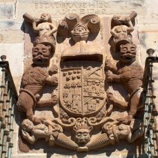 Escudo - Palacio Rubín de Celis ( Renedo de Cabuérniga)