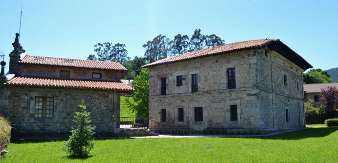Capilla y Palacio de Mier (Ruente)
