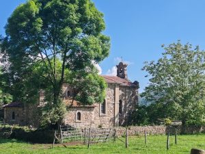 Iglesia de San Vicente (Selores)