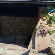 Lavadero fuente (Renedo)
