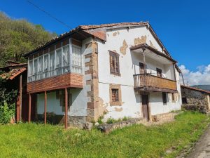 Antigua Casa de Juntas (Selores)