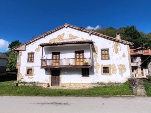 Antigua Casa de Juntas (Selores)