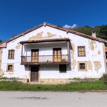 Antigua Casa de Juntas (Selores)