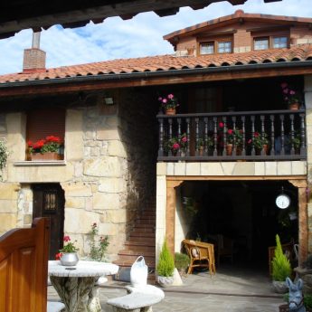 Casa pajareta (Riaño de Ibio)