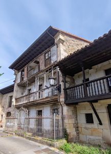 Hilera calle del Carmen (Sopeña)
