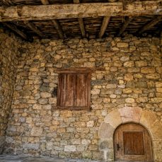 Casas llanas en la Junta (Terán)