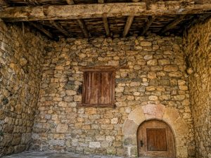 Casas llanas en la Junta (Terán)