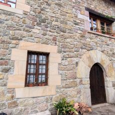 Casas llanas en la Junta (Terán)