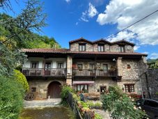 Casona de la Corralada (Saja)