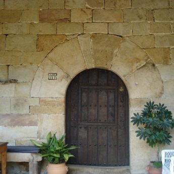 Hilera de casas llanas (Mazcuerras)