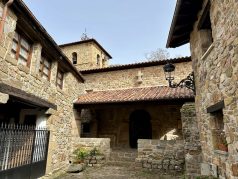 Iglesia Santa María (Bárcena Mayor)