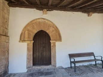 Arco apuntado - Iglesia de San Pedro (San Pedro)