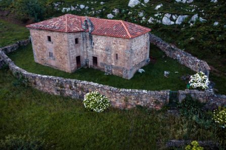 Las Lindes (Carmona)