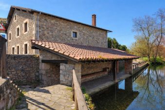 Lavadero (Villanueva de la Peña)