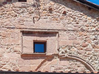 Restos de arco - Plaza de Gualupe (San Pedro)