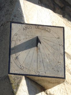 Reloj de sol - Casa neoclásica (Mazcuerras)