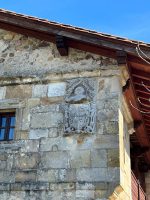 Casona de los Vélez y Hoyos (Villanueva de la Peña)